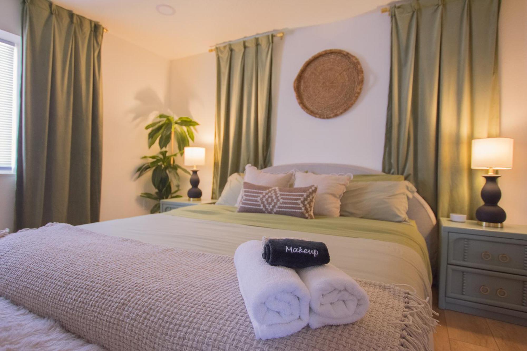 Villa Bohemian Chic An Eclectic Escape-Hot Tub-Pet Friendly-No Pet Fees! Albuquerque Exterior foto